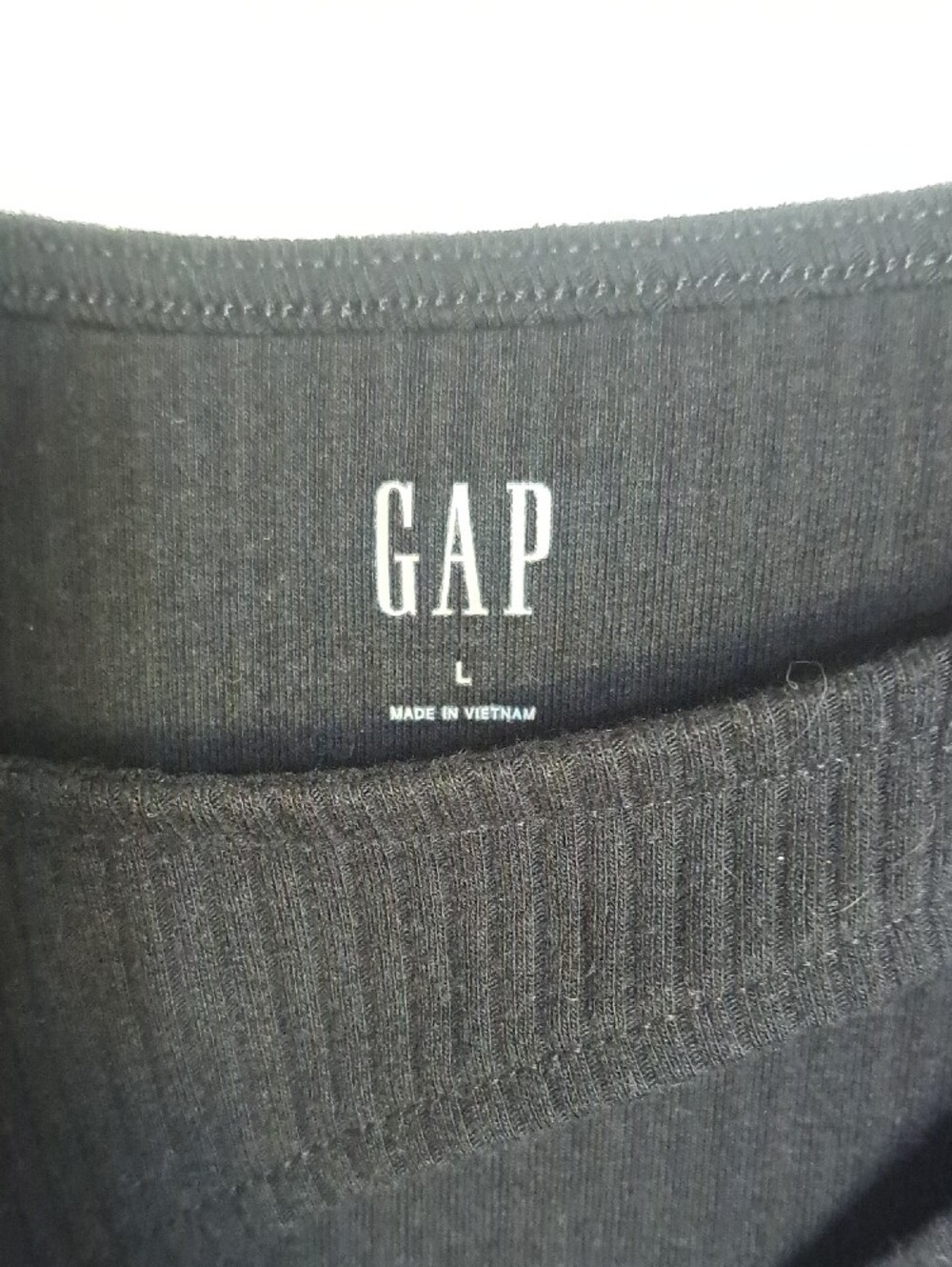 GAP Black Short Sleeve Ribbed Crewneck Top - Picture 2 of 5